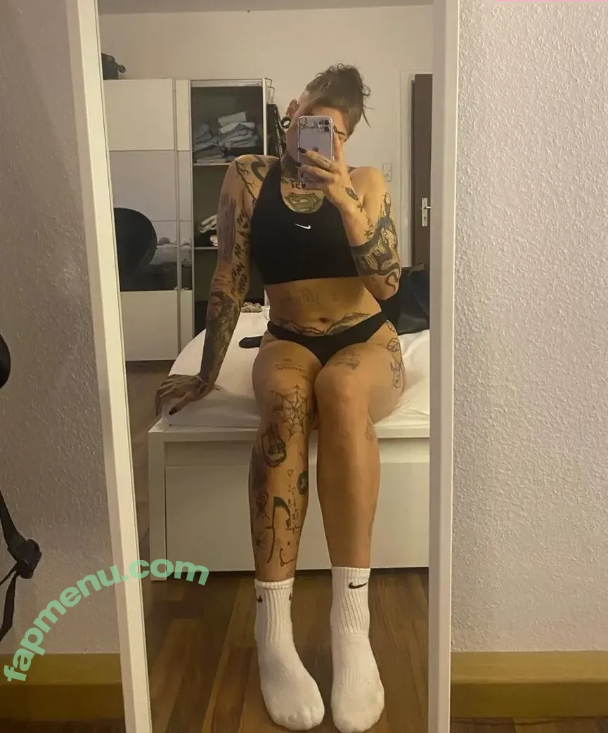 Lonymahony nude photo #0001 (looonymooony)