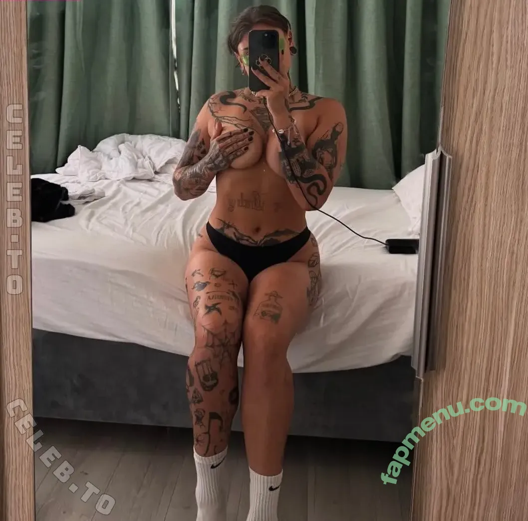 Lonymahony nude photo #0072 (lonymaakkarony / looonymooony)