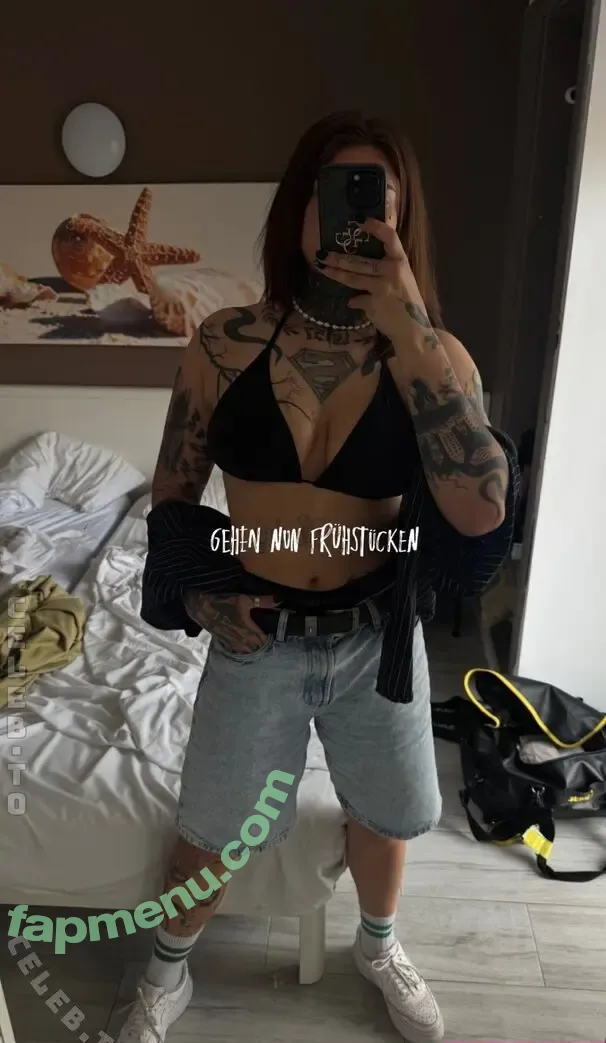 Lonymahony nude photo #0077 (lonymaakkarony / looonymooony)