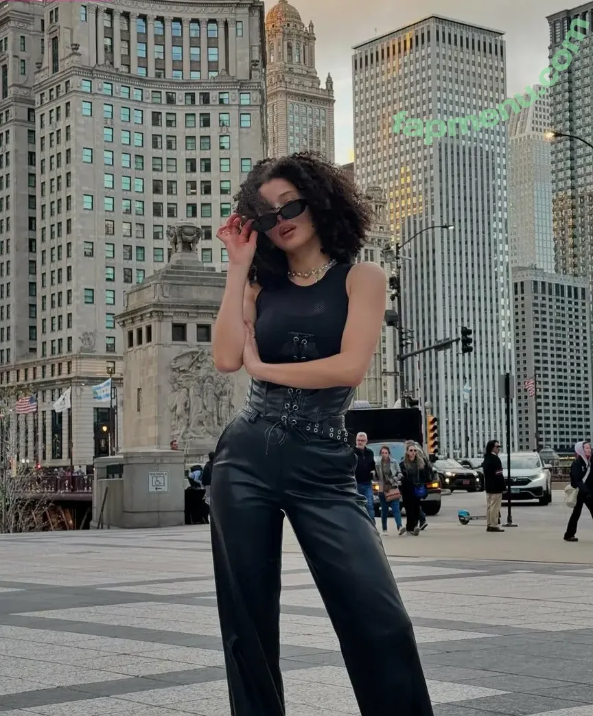 Lookalikes nude photo #0061 (rarababy / richelle.knupps)