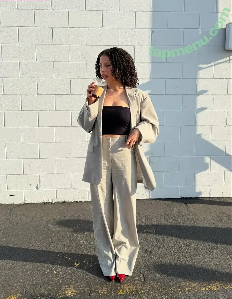 Lookalikes nude photo #0063 (rarababy / richelle.knupps)