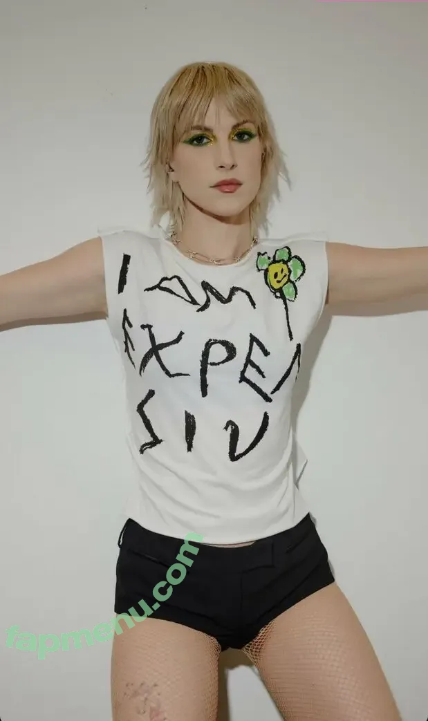 Lookalikes nude photo #0074 (rarababy / richelle.knupps)