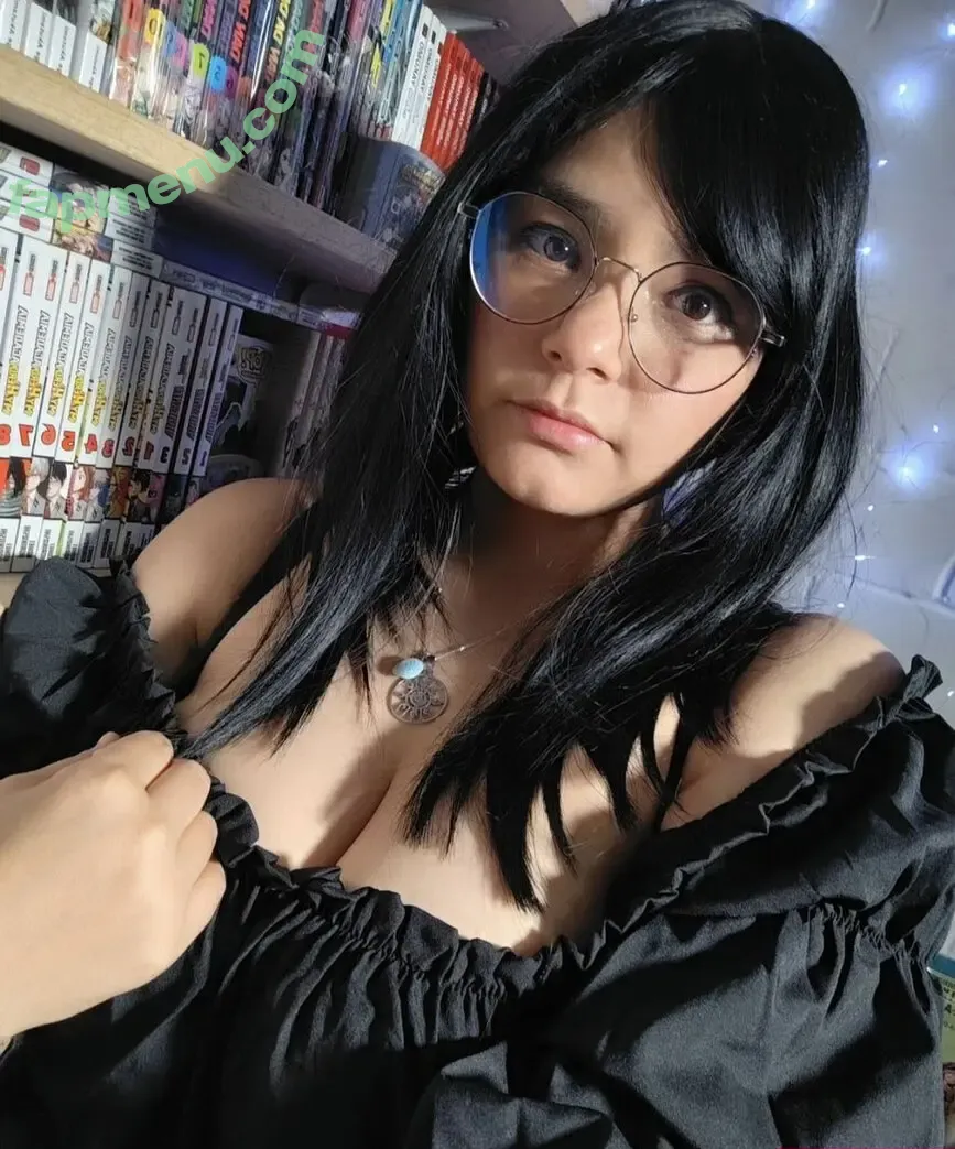 Looking For FreakyChikie nude photo #0013 (Izamari Fabela / freakychikie)