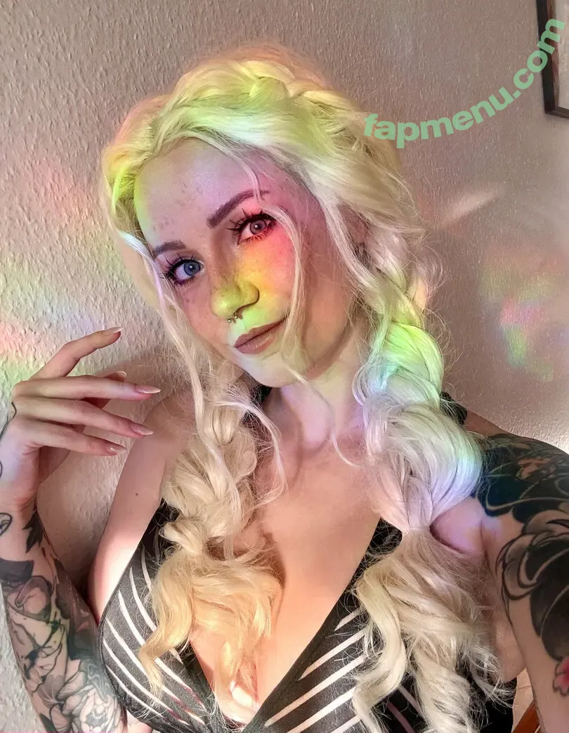 loonafree nude photo #0078 (loonafree)