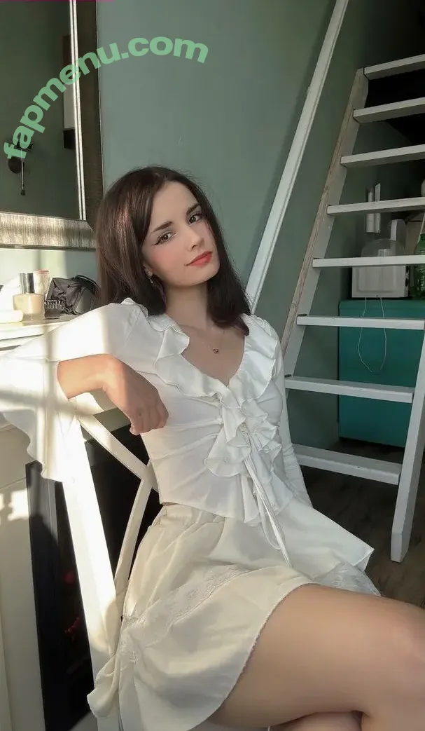 loonassoftfeet nude photo #1997 (loonassoftfeet)