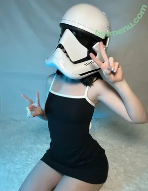 Loopziepop nude photo #0259