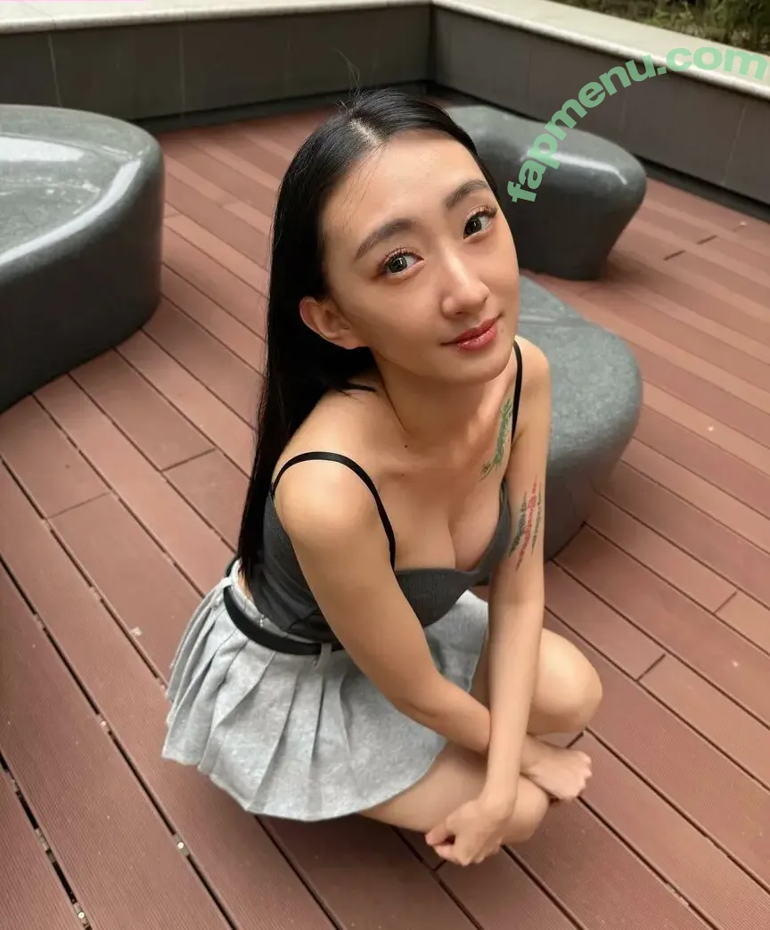 lora_dynasty nude photo #0040 (kissoflora / loradynasty / lorayu)