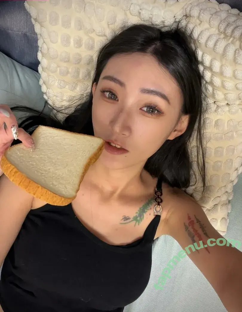 lora_dynasty nude photo #0054 (kissoflora / loradynasty / lorayu)