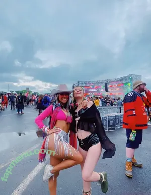 Lorelaih2os nude photo #0029