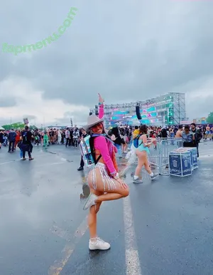 Lorelaih2os nude photo #0030