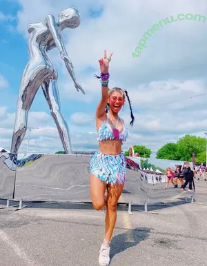 Lorelaih2os nude photo #0053