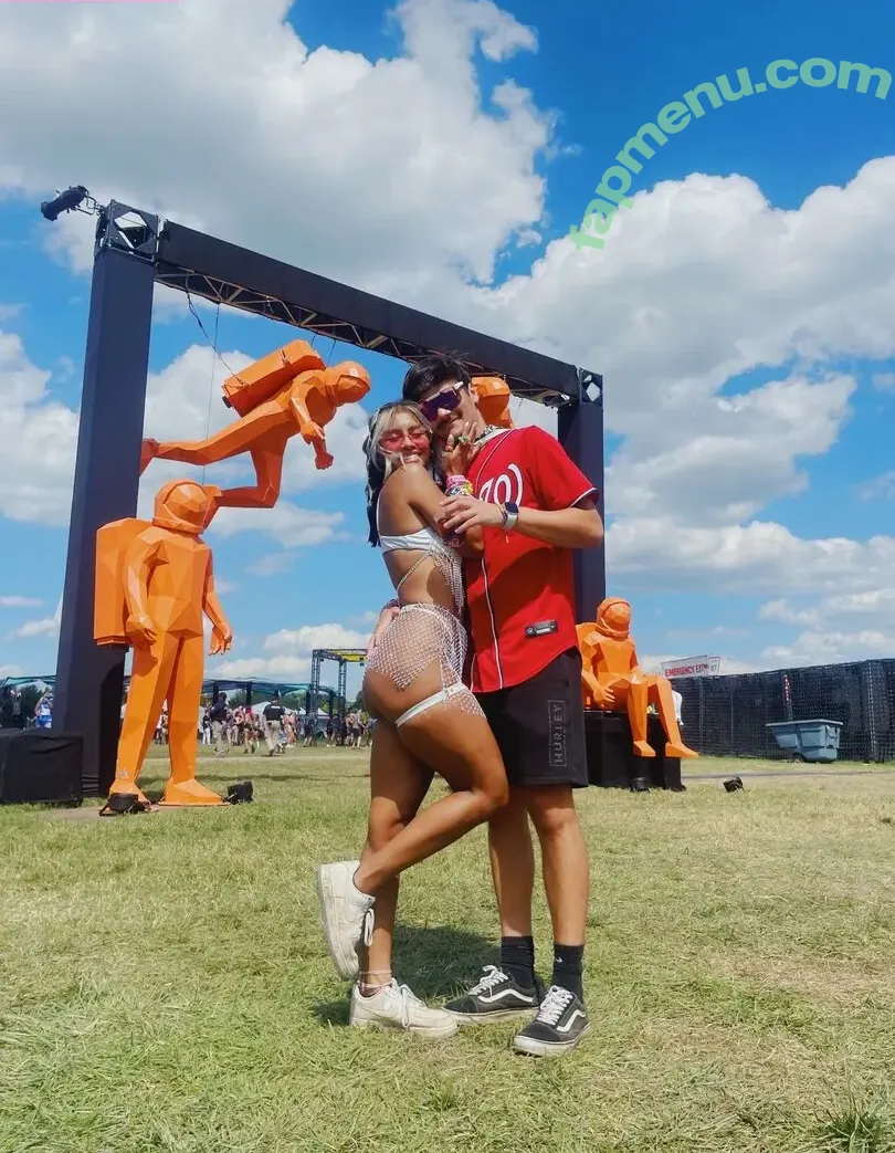 Lorelaih2os nude photo #0034 (Lorelaih2os)