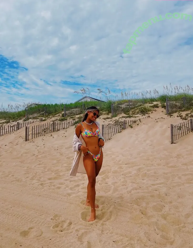 Lorelaih2os nude photo #0079 (Lorelaih2os)