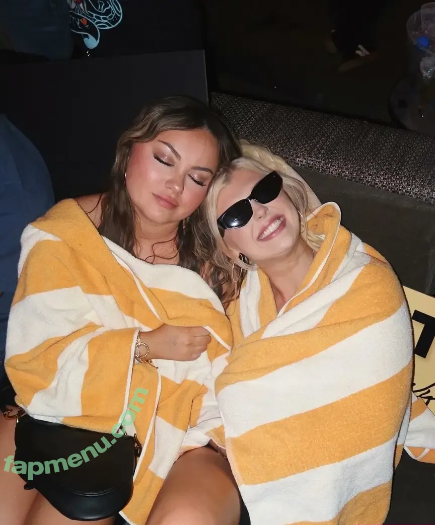 Loren Gray nude photo #0184 (loren / lorengray)