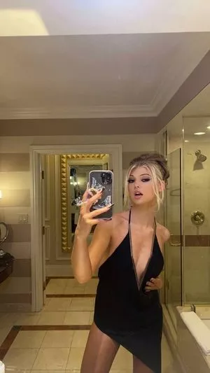 Loren Gray / iamlorengray / loren / lorengray nude photo #0059