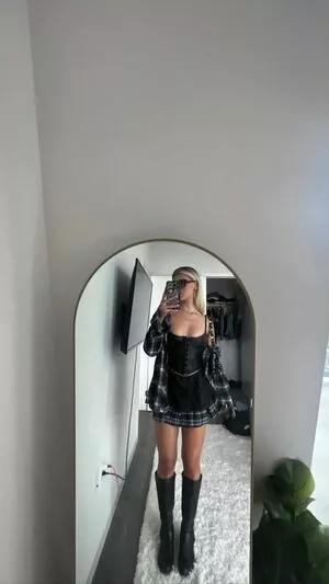 Loren Gray / iamlorengray / loren / lorengray nude photo #0164