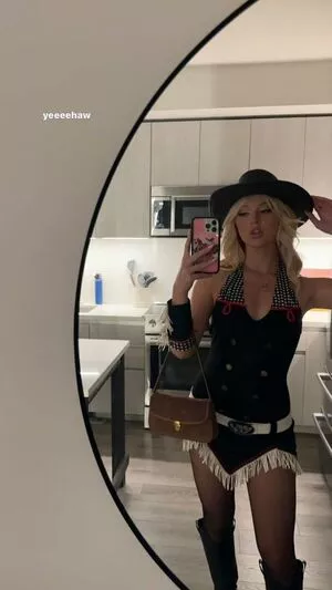Loren Gray / iamlorengray / loren / lorengray nude photo #0208