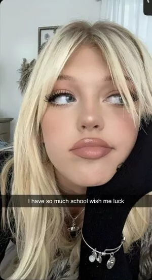 Loren Gray / iamlorengray / loren / lorengray nude photo #0227