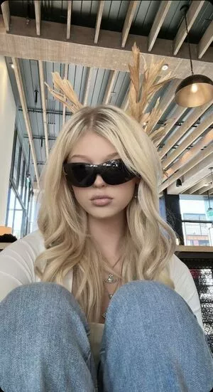 Loren Gray / iamlorengray / loren / lorengray nude photo #0241