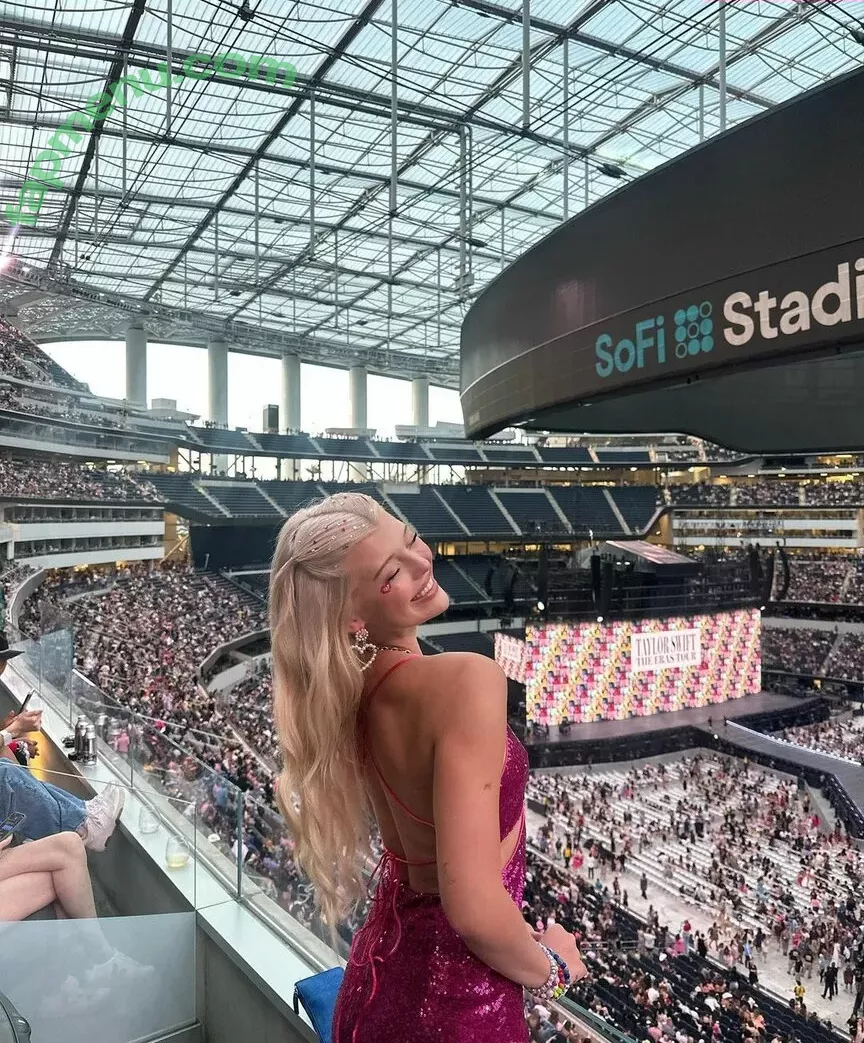 Loren Gray nude photo #0769 (iamlorengray / loren / lorengray)