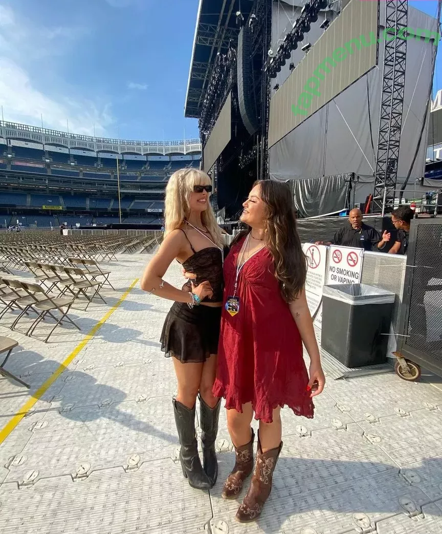 Loren Gray nude photo #0775 (iamlorengray / loren / lorengray)