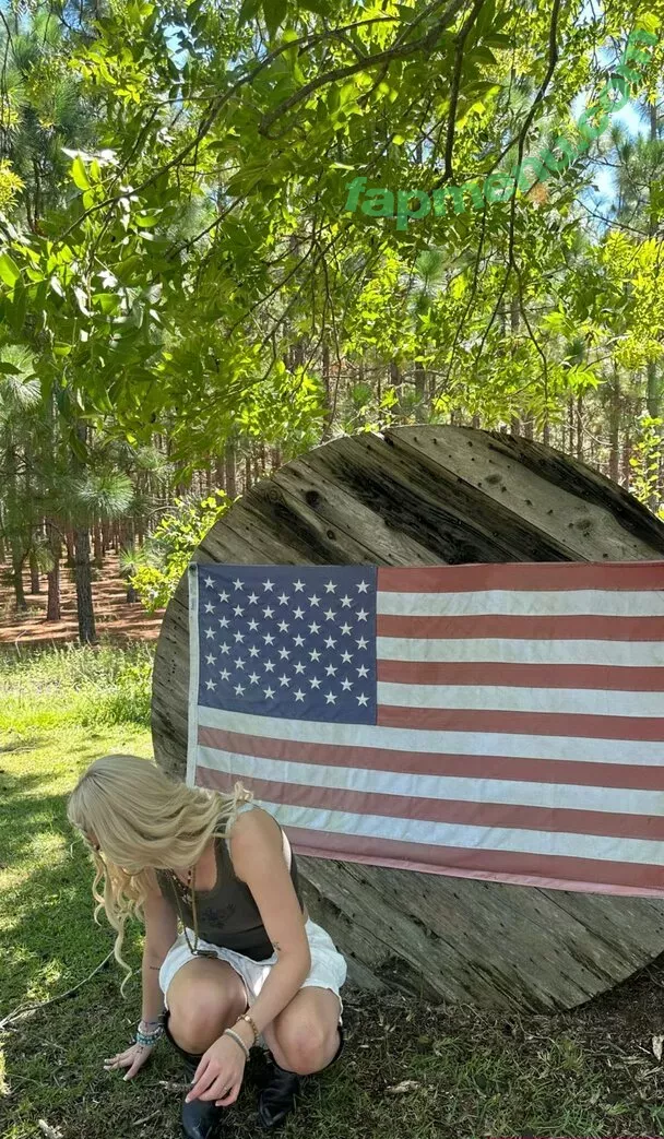 Loren Gray nude photo #0807 (iamlorengray / loren / lorengray)