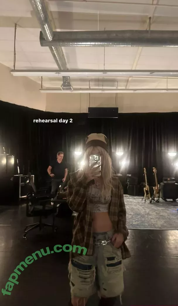 Loren Gray nude photo #0861 (iamlorengray / loren / lorengray)