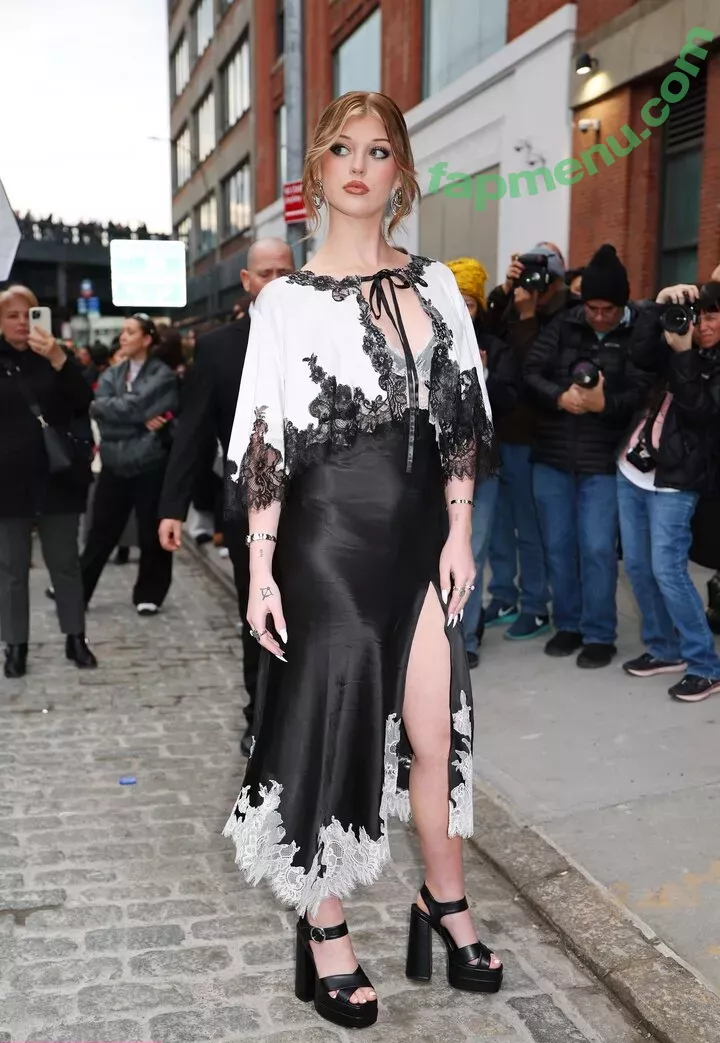 Loren Gray nude photo #0962 (iamlorengray / loren / lorengray)