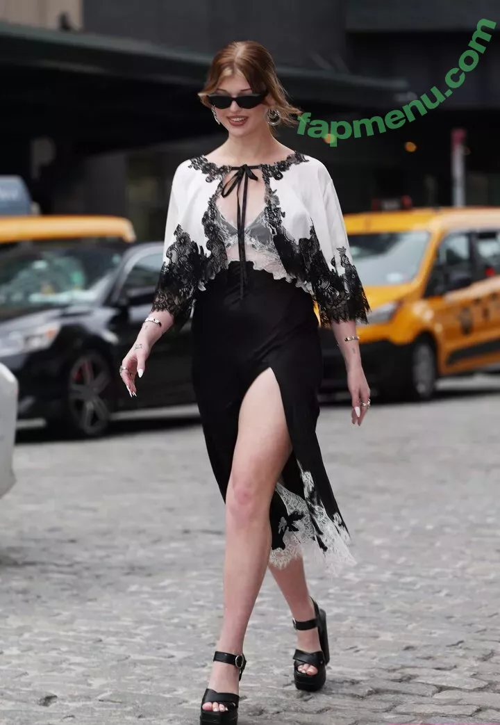 Loren Gray nude photo #0968 (iamlorengray / loren / lorengray)