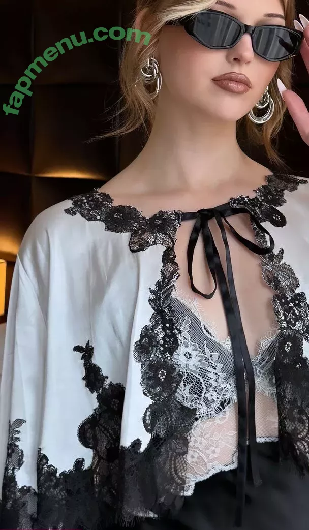 Loren Gray nude photo #0977 (iamlorengray / loren / lorengray)