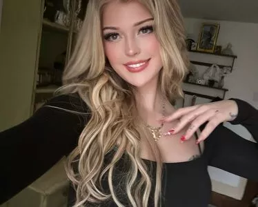 Loren Gray / iamlorengray / loren / lorengray nude photo #1410