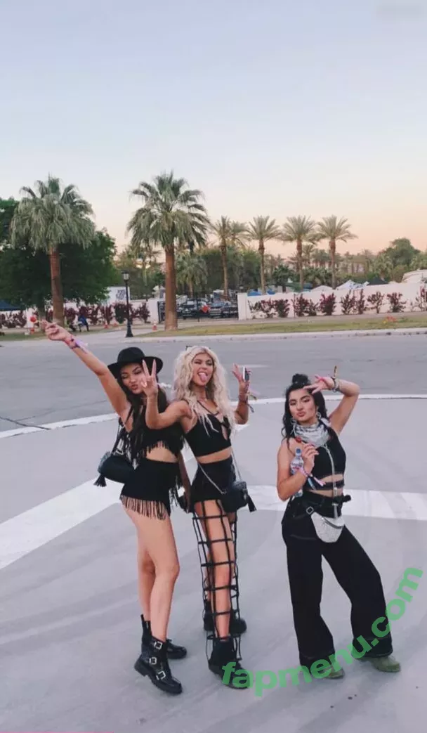 Loren Gray nude photo #1116 (iamlorengray / loren / lorengray)