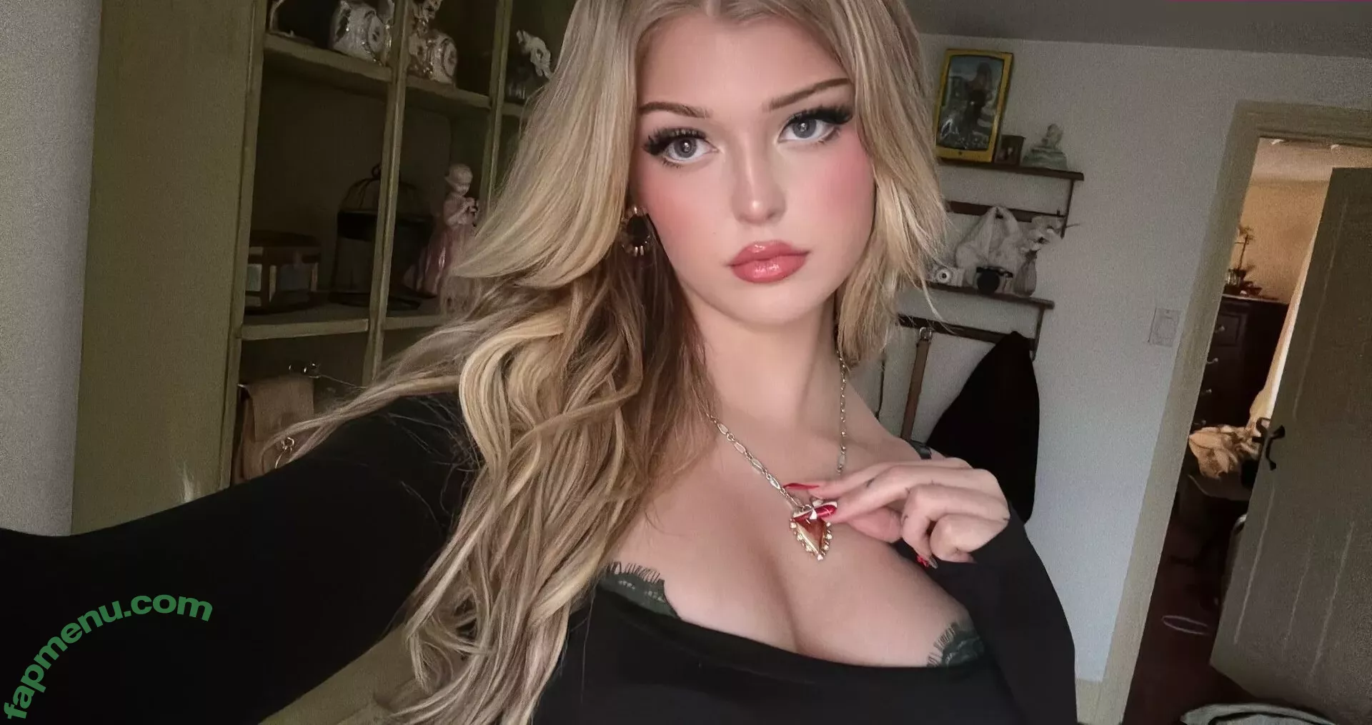 Loren Gray nude photo #1398 (iamlorengray / loren / lorengray)