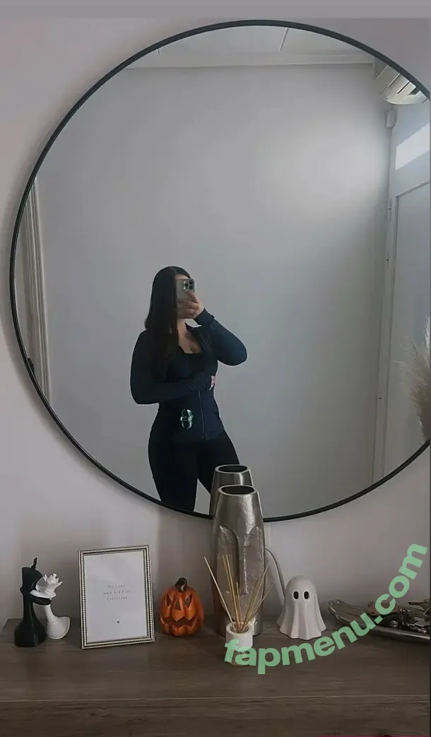 Lorena Lawliet nude photo #0039 (lorenalawliet_)