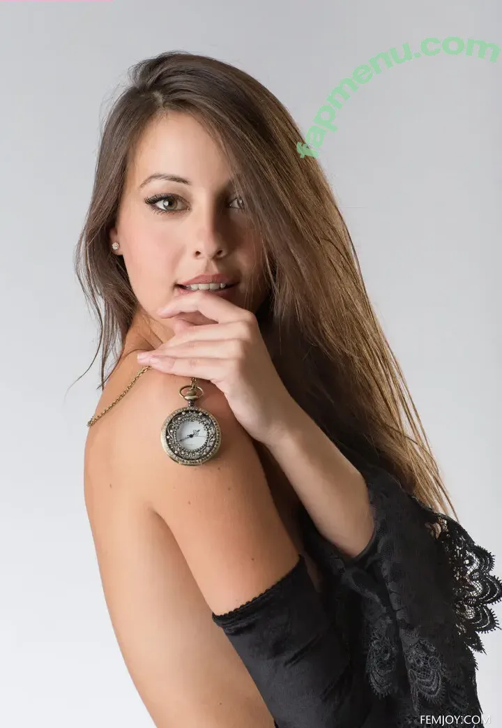 Lorena nude photo #0329 (LnascimentS / Lorena?? / lorena_curry)