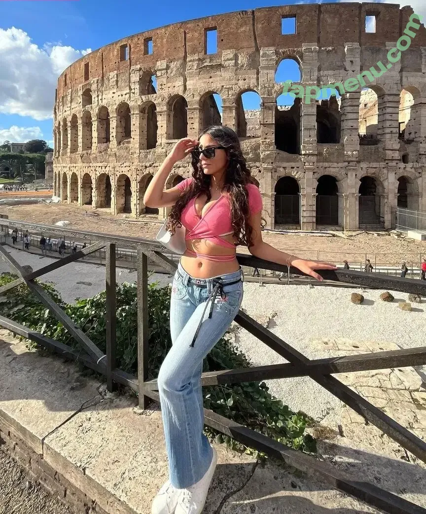 Lorenza Giuliano nude photo #0019 (lorenza_giuliano)