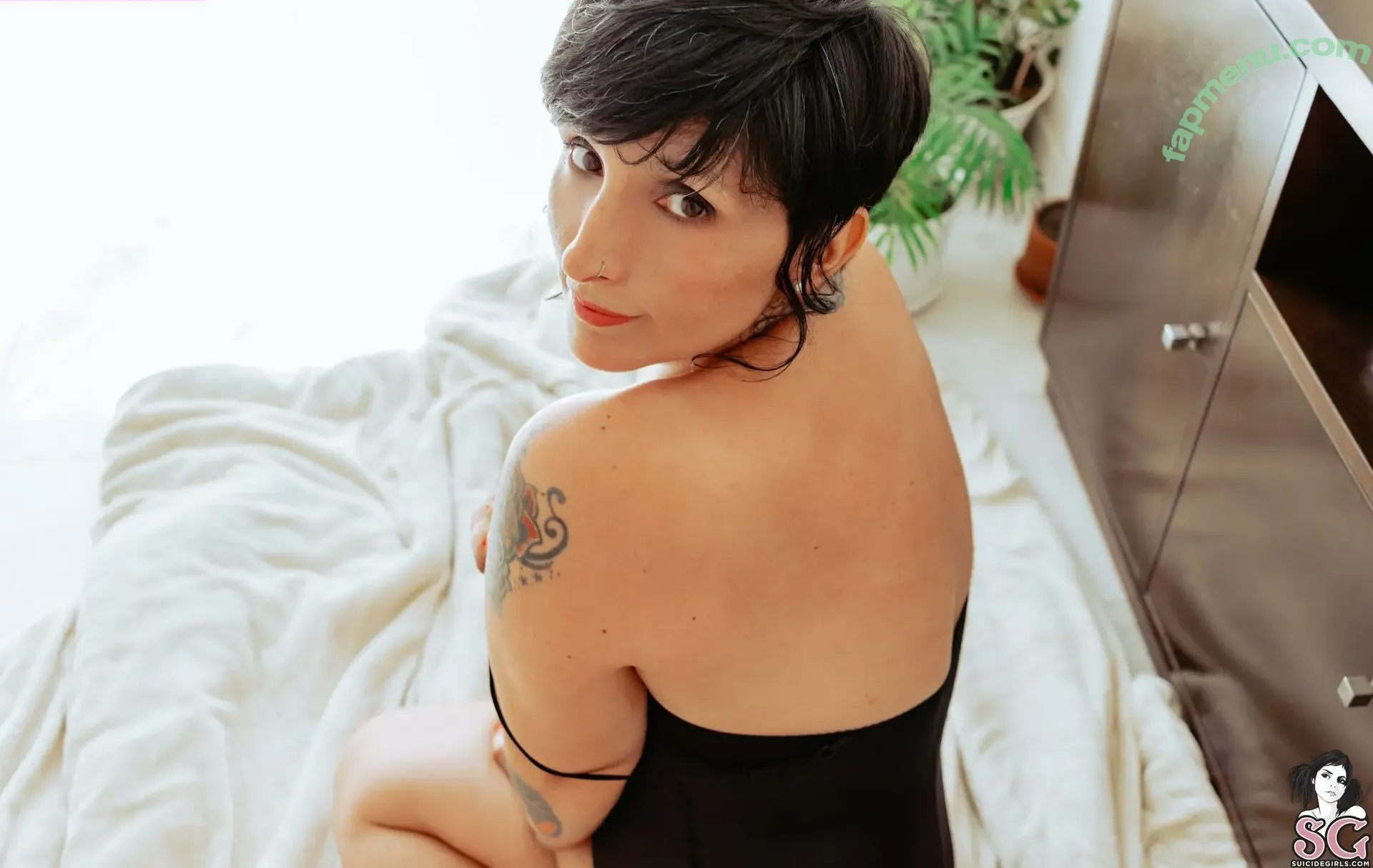 Loresol nude photo #0010 (loresolteje)