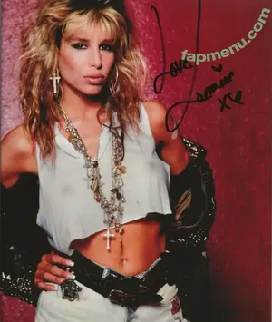 Lorraine Lewis / lorrainelewisrocks nude photo #0014