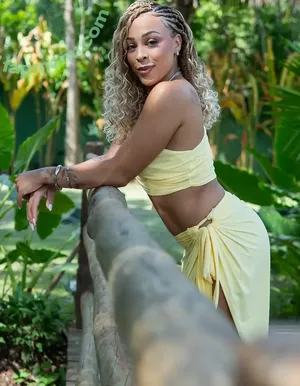 Lorrane Dos Santos / loloo_santos nude photo #0130