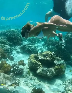 Lorrane Dos Santos / loloo_santos nude photo #0212