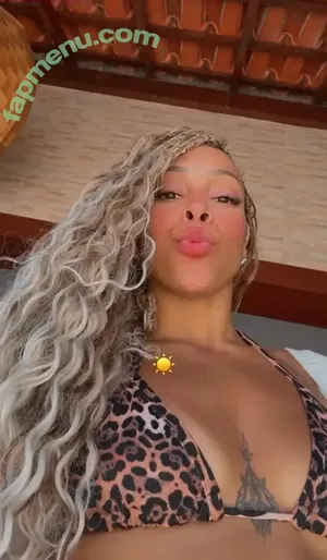 Lorrane Dos Santos / loloo_santos nude photo #0232