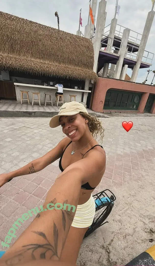 Lorrane Dos Santos nude photo #0197 (loloo_santos)