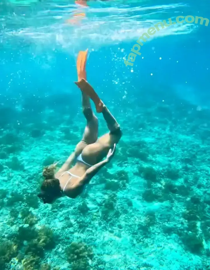 Lorrane Dos Santos nude photo #0240 (loloo_santos)