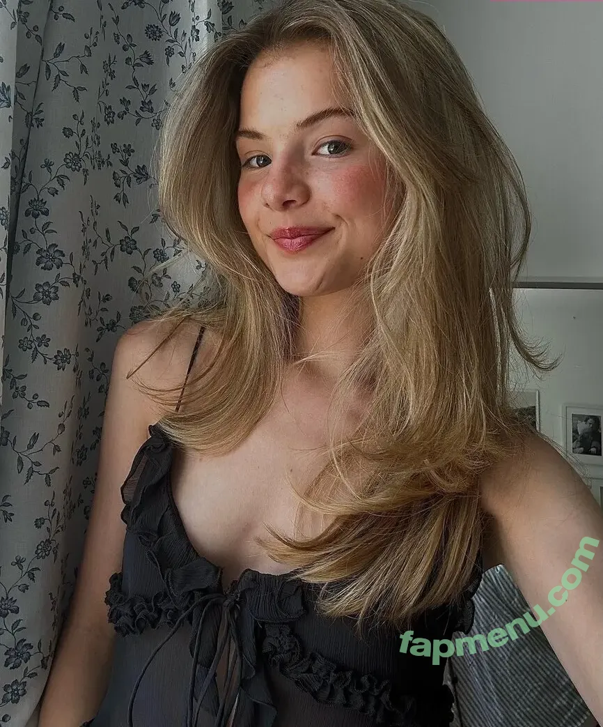 Lotta Emilie Stichler nude photo #0079 (lotta.stichler / lottastichler)