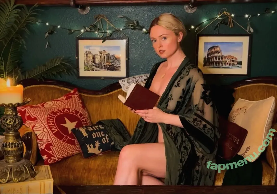 lottedawson nude photo #0020 (Saoirse / Saoirse’s Shelf / lovealwayssaoirse)