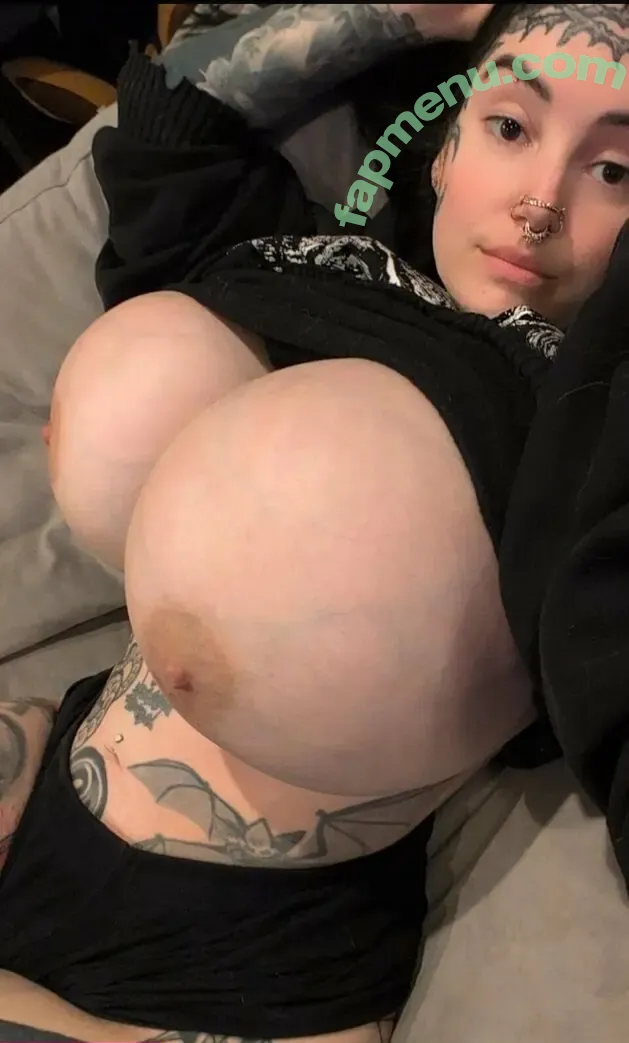 LotteOddities nude photo #0340 (Charlotte / lotteodditiesfree)