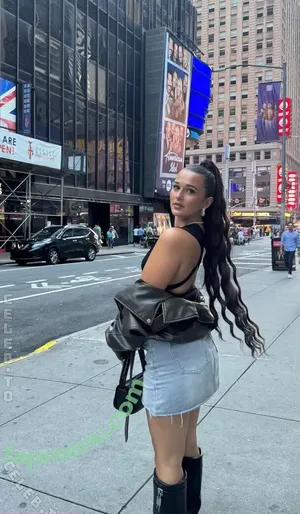 Lotti Aisha Greinwald / glotti_04 nude photo #0220