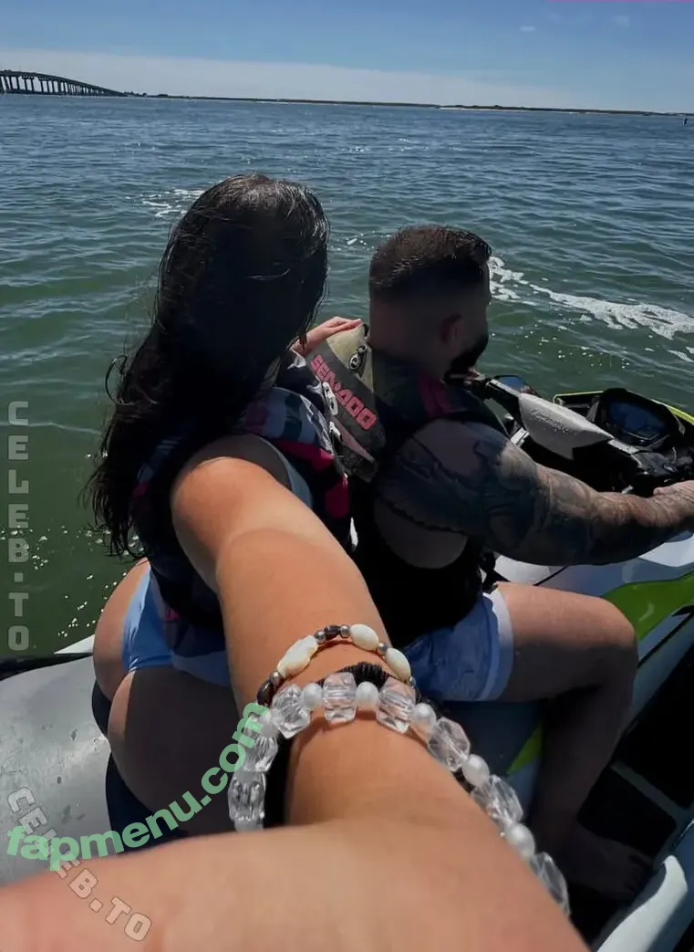 Lotti Aisha Greinwald nude photo #0193 (glotti_04)