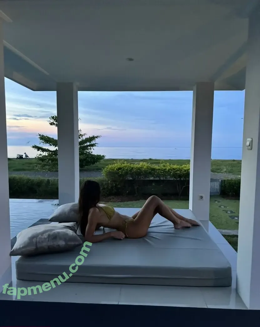 Lottie Loves ASMR nude photo #0027 (lottiefellows / lottielovesasmr)