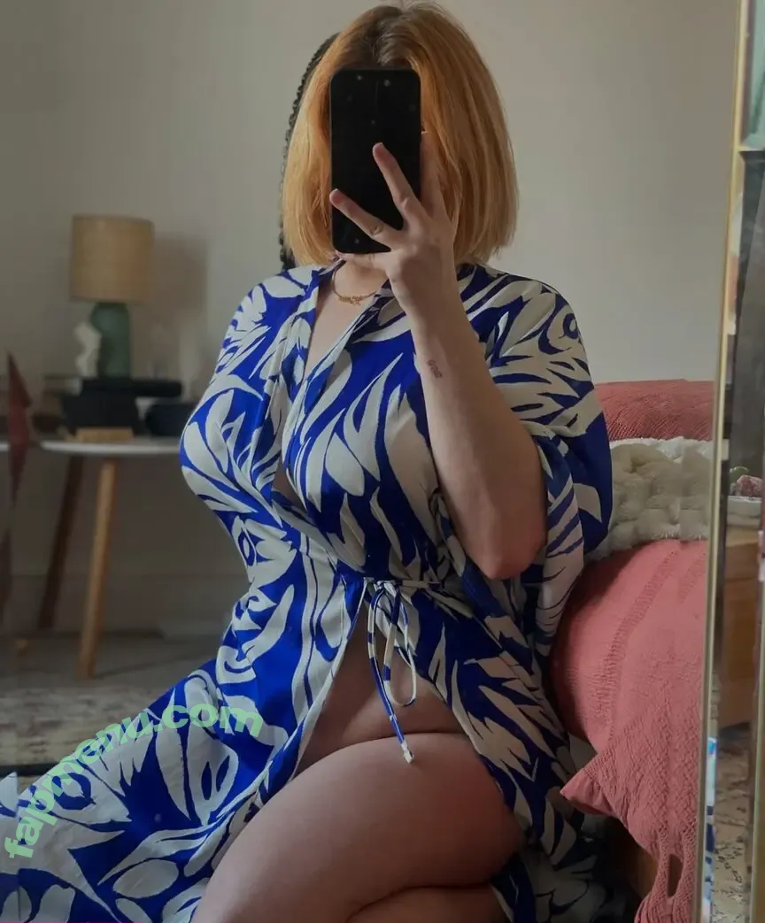 Lottie Mayhem nude photo #0025 (lottiemaye / lottiemayhem)